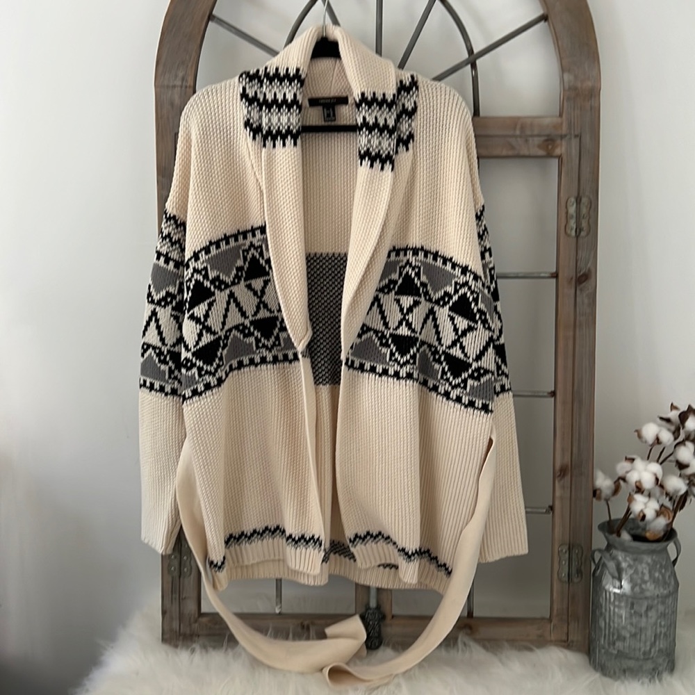 Black and Cream Forever 21 Cardigan Sweater Size 1X
